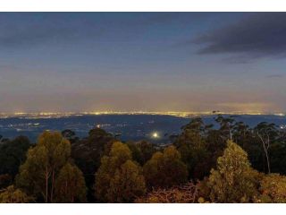 Mountain Living with Ocean views Guest house, Mount Tamborine - 4