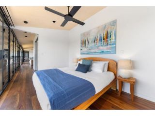Mountain View Beach House Guest house, Queensland - 5