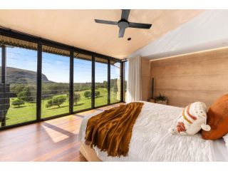 Mountain View Beach House Guest house, Queensland - 3