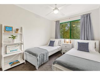 Mount Coolum views cosy escape, sleeps 4 Guest house, Yaroomba - 4