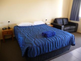 Moura Motel Hotel, Queensland - 2