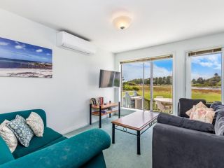 Moyne View 5 Guest house, Port Fairy - 1