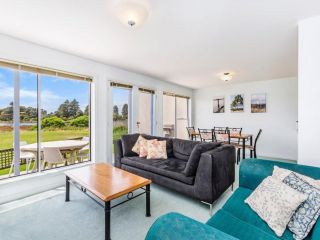 Moyne View 5 Guest house, Port Fairy - 2