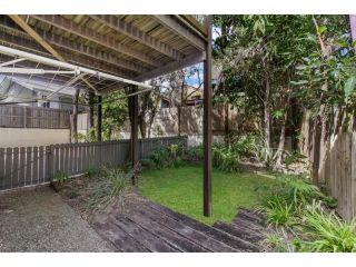 Myralla Guest house, Point Lookout - 1