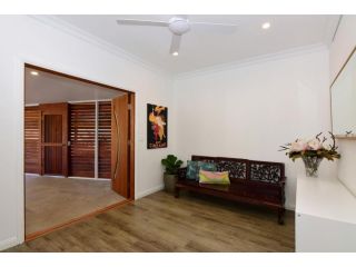 Myrtle Tree Lodge-Leaves, Kangaroo Valley Villa, Kangaroo Valley - 3