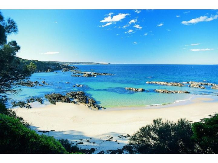 Mystery Bay Cottages Hotel, Mystery Bay - imaginea 2