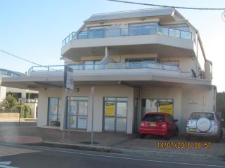 Narrabeen Beachside Townhouse Apartment, Sydney - 1