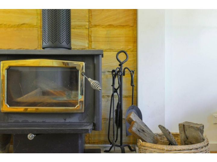 NATURE LOVERS DREAM // FIREPLACE //ACCESS TO HIKES Guest house, Wentworth Falls - imaginea 3