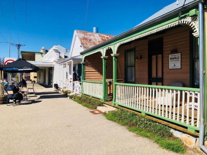 Ned Kellyâ€™s Marlo Cottage - in the best Beechworth location Guest house, Beechworth - imaginea 1
