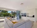 Neilson on the Park Unit 1 - 3 bedroom with large outdoor patio, easy walk to everything Apartment, Coolangatta - thumb 4