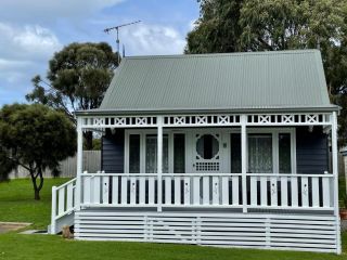 Nest - charming, comfortable coastal villa Villa, Port Fairy - 2