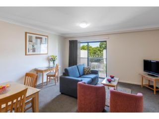Nesuto Mounts Bay Aparthotel, Perth - 1