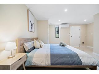 New 1-bedroom house with free parking Guest house, Sydney - 1