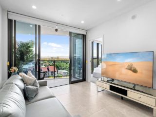 The Gallery NEW 5 Star Apartment Broadbeach AMAZING FACILITIES Apartment, Gold Coast - 3