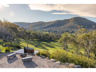 Crafters Luxury Cabin, Spectacular Views Chalet, Crackenback - 5