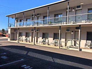 New England Motor Inn Hotel, Armidale - 5