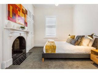 'Gladstone' only minutes walk to the Bendigo train station! Guest house, Bendigo - 3