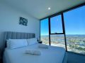 NEW impressive 180Â° river view 1 bed apt with pool 47F Apartment, Gold Coast - thumb 2