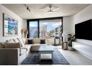 Premium Bondi Beach 2 Bedroom with Beach view and parking Apartment, Sydney - 2