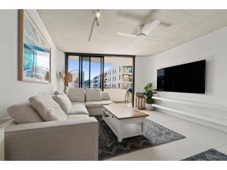 Premium Bondi Beach 2 Bedroom with Beach view and parking Apartment, Sydney - 5