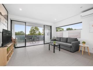 New Modern 2BR 2 baths Apt in Homebush Sleeps 6 2H26 Apartment, Sydney - 4