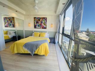 New Modern Deco' Apartment, With View, Pool, Spa and Sauna Apartment, Gold Coast - 3