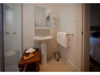Northern Arts Hotel Guest house, Castlemaine - 4