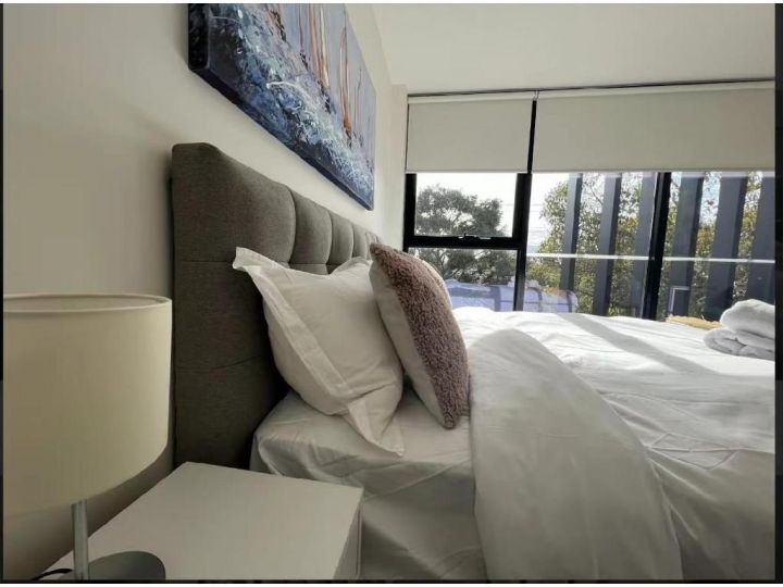 New Oakleigh Stylish 2B2B Townhouse With Beautiful View 03 Guest house, Oakleigh - imaginea 6