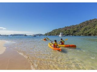 Waterfront Scotland Island Holiday Home - Family & Pet Friendly - 3 Bedrooms - Wifi - Netflix - Private Jetty Guest house, New South Wales - 4