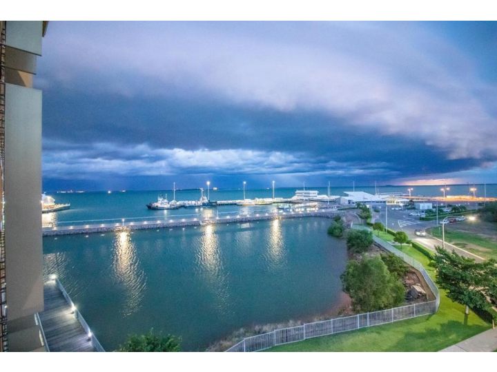 NEW - ZEN AT THE WATERFRONT - Luxury Waterfront Holiday Home for Families & Friends Apartment, Darwin - imaginea 12