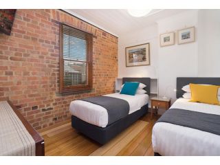 Newcastle Short Stay Accommodation - 9 Alfred Street Guest house, Newcastle - 1