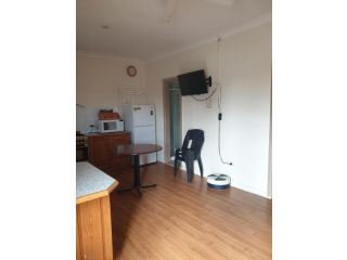 Newell Hwy Caravan Park Hotel, Parkes - 4