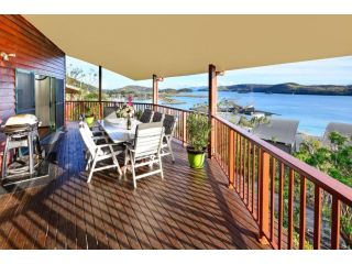 NEWLY BEAUTFULLY RENOVATED 16 The Casuarina - 3 Bedroom House With 180 Degree Ocean Views Guest house, Hamilton Island - 5