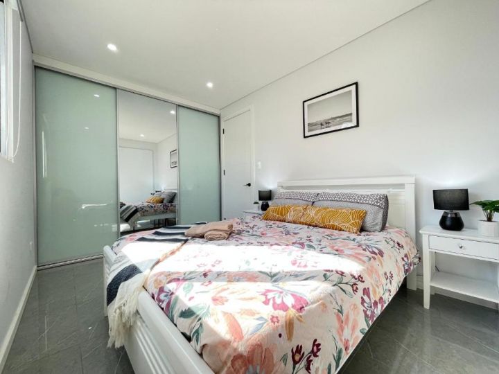 NEW Modern 4 Bedrooms Villa! A convenience location! Guest house, Sydney - imaginea 7