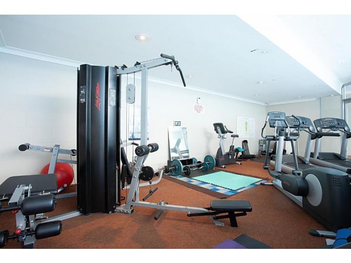 Comfy 2-Bed Apartment with Gym and Pool Apartment, Sydney - imaginea 19