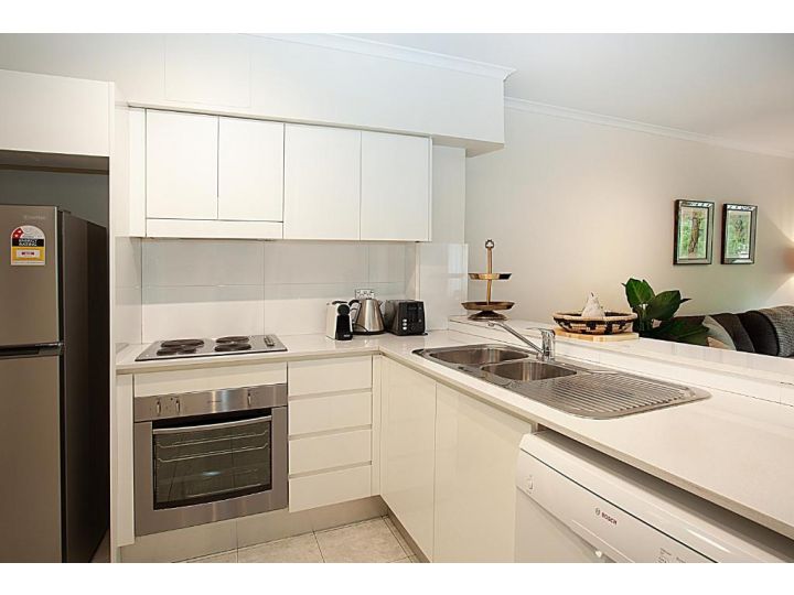 Comfy 2-Bed Apartment with Gym and Pool Apartment, Sydney - imaginea 18