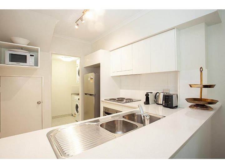Comfy 2-Bed Apartment with Gym and Pool Apartment, Sydney - imaginea 17