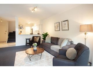 Comfy 2-Bed Apartment with Gym and Pool Apartment, Sydney - 4