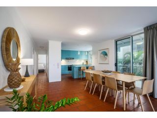 Modern & comfortable apartment close to the beach Apartment, Sunshine Beach - 4