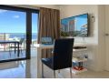 "NEWQUAY" Ideal Location & Views at PenthousePads Apartment, Darwin - thumb 12