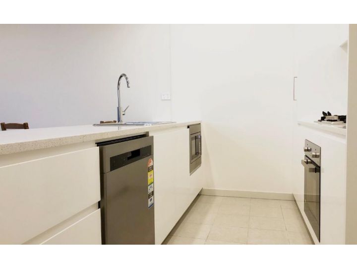 Nice and Clean Apartment with Free Wifi and Netflix Apartment, Bankstown - imaginea 14