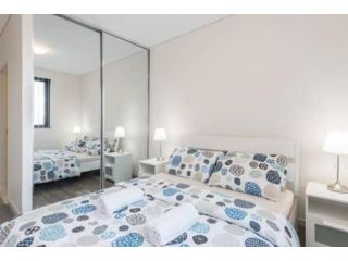 Nice and Clean Apartment with Free Wifi and Netflix Apartment, Bankstown - 3
