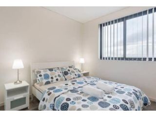 Nice and Clean Apartment with Free Wifi and Netflix Apartment, Bankstown - 4