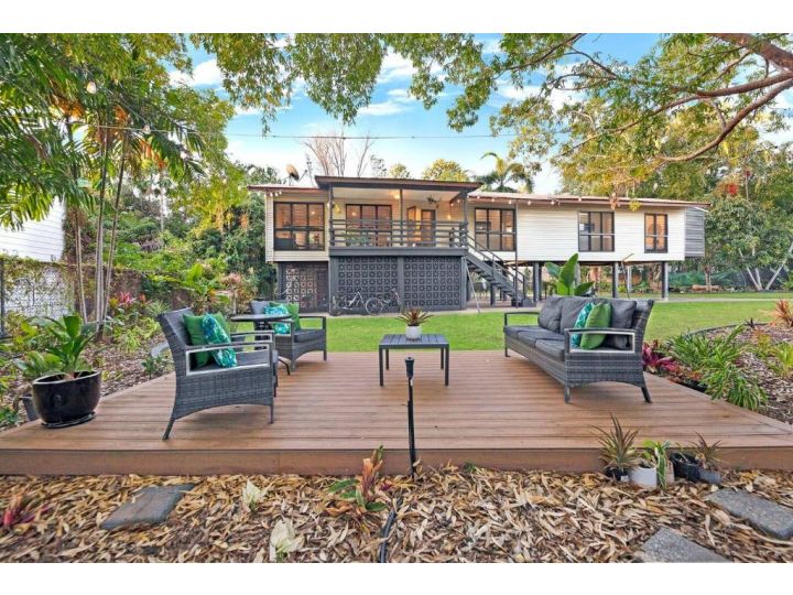 Nightcliff Gardenscape, An Indoor-outdoor Pool Retreat Villa, Australia - imaginea 3