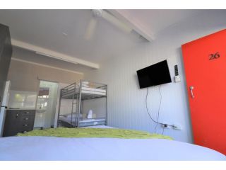 Nobby Beach Holiday Village Accomodation, Gold Coast - 2