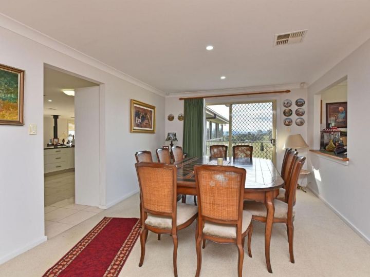 Noble Willow Estate Lovedale. Super Spacious, with views and pool Guest house, Lovedale - imaginea 16