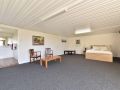 Noble Willow Estate Lovedale. Super Spacious, with views and pool Guest house, Lovedale - thumb 19