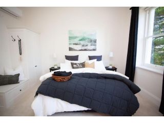 NORFOLK SUITE Old Market Inn Apartment, Port Fairy - 4