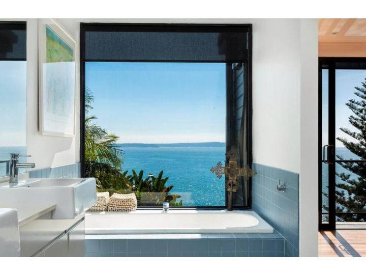 North facing magnificent oceanfront is the spectacular Villa, New South Wales - imaginea 3