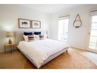 Norwood Saltbush Retreat with WIFI Guest house, Kensington and Norwood - 1